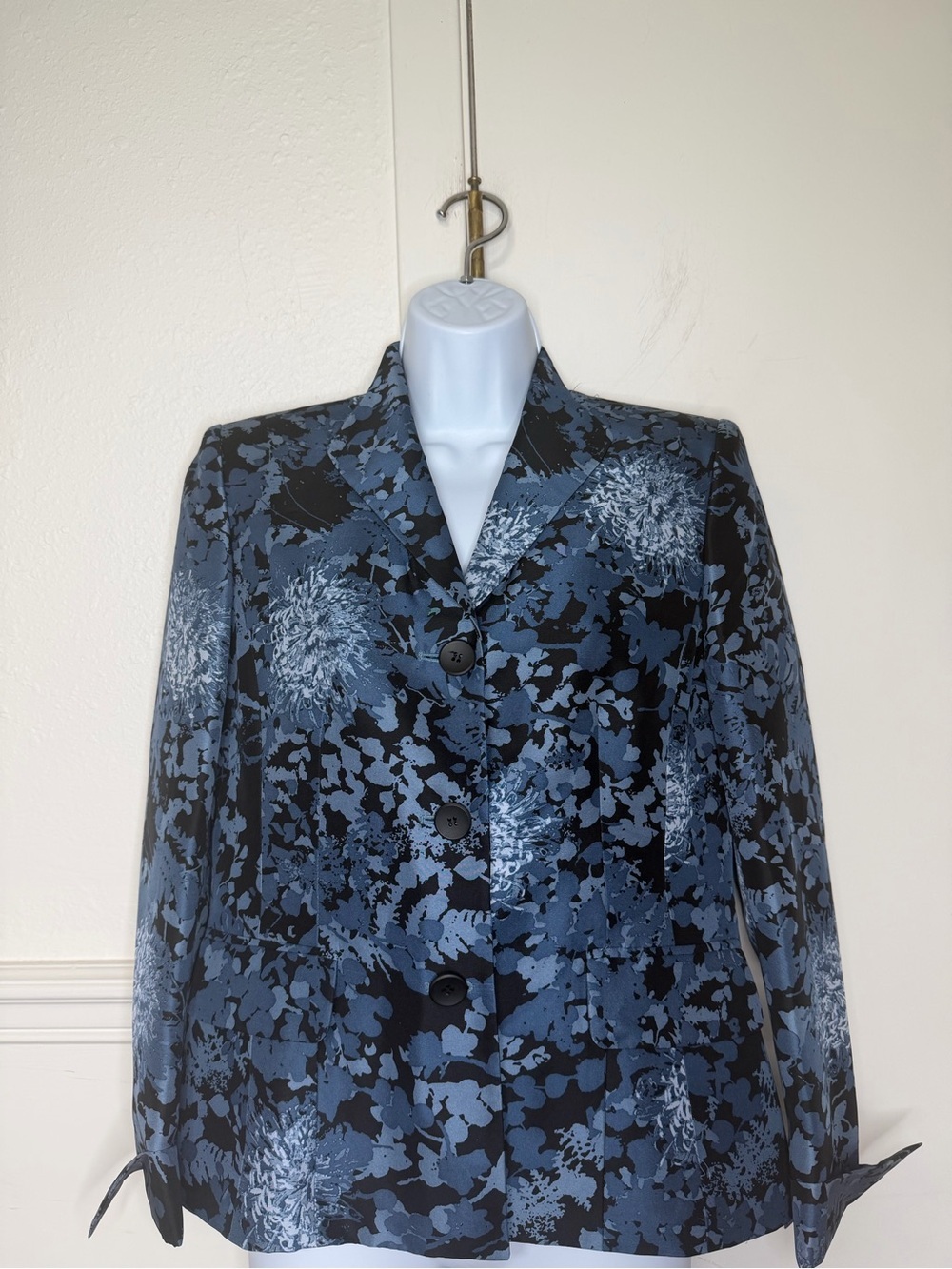Kasper Brown Jacket with Blue Floral Pattern size 6